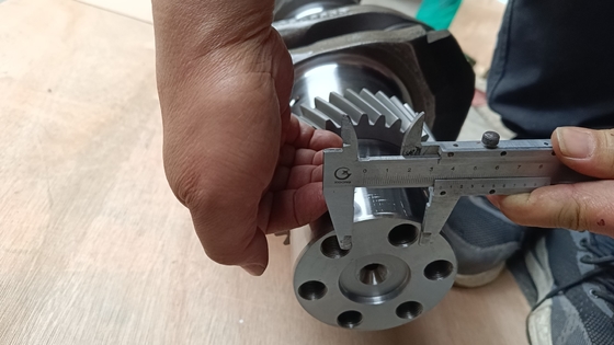 3608833 Crankshaft NTA855 Liugong Excavator CLG920 CLG922 CLG923 CLG925 Bộ lọc Excavator